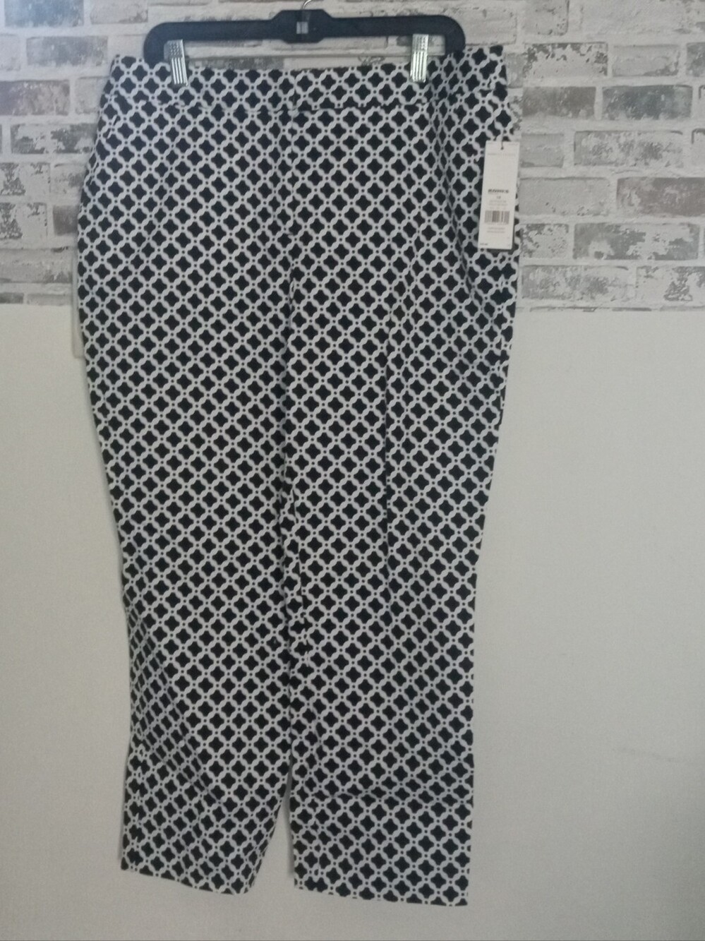Black & White Pants by Dana Buchanan NWT